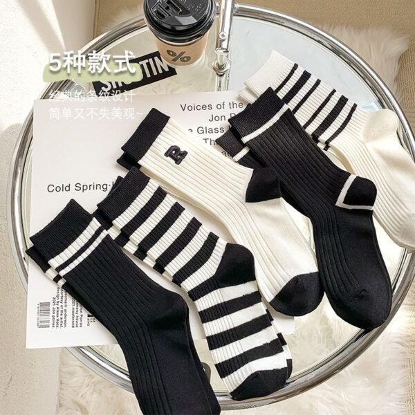 Cute Autumn And Winter Brown Striped Couple Socks - Image 9